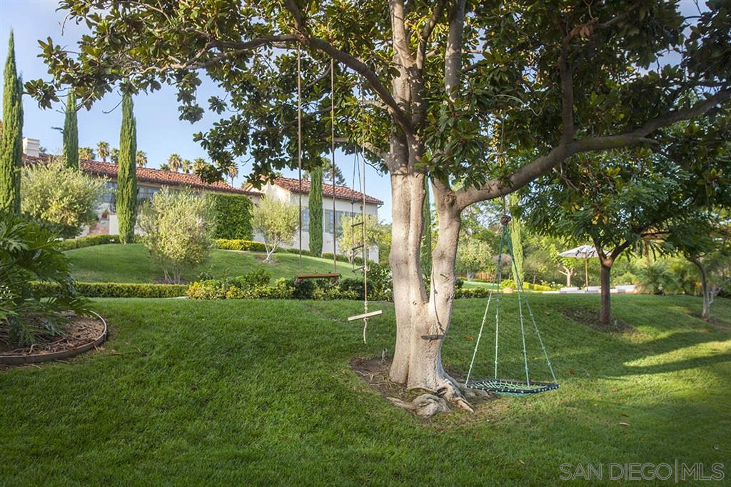 6557 La Valle Plateada Rancho Santa Fe, CA 92067 - Photo 22 of 25