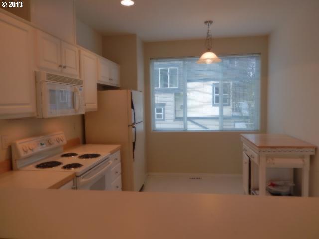 13980 Southwest Scholls Ferry Road, Unit 102 Beaverton, OR 97007 - Photo 2 of 13 Gallery Image 2