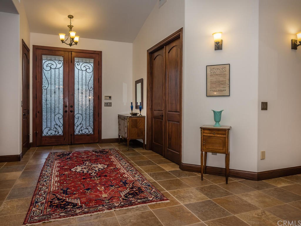 2390 Battering Rock Road Templeton, CA 93465 - Photo 3 of 44