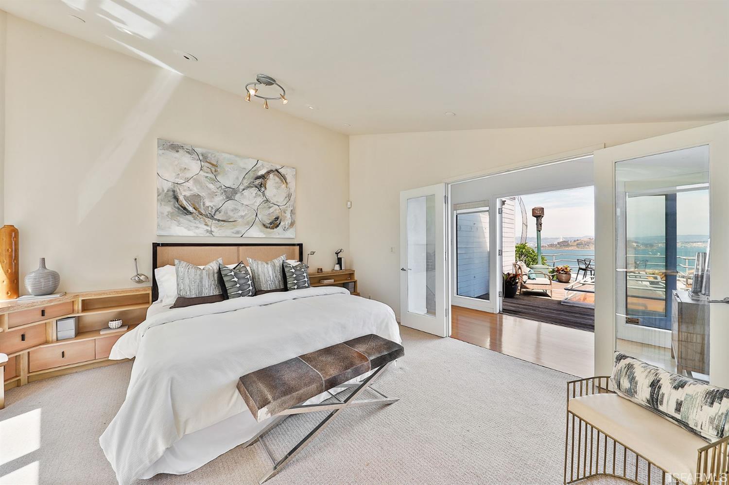 34 Darrell Place San Francisco, CA 94133 - Photo 11 of 21