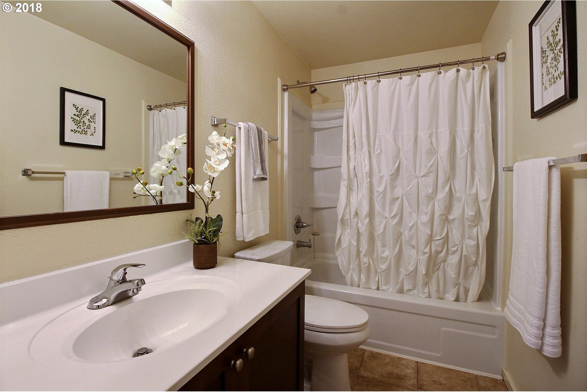 1802 Southwest Logan Street Portland, OR 97219 - Photo 12 of 16 Gallery Image 12