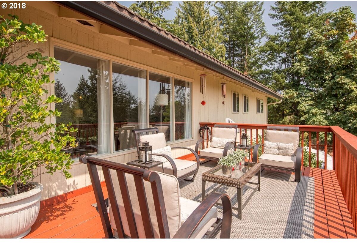 10958 Southeast Valley View Terrace Happy Valley, OR 97086 - Photo 9 of 32