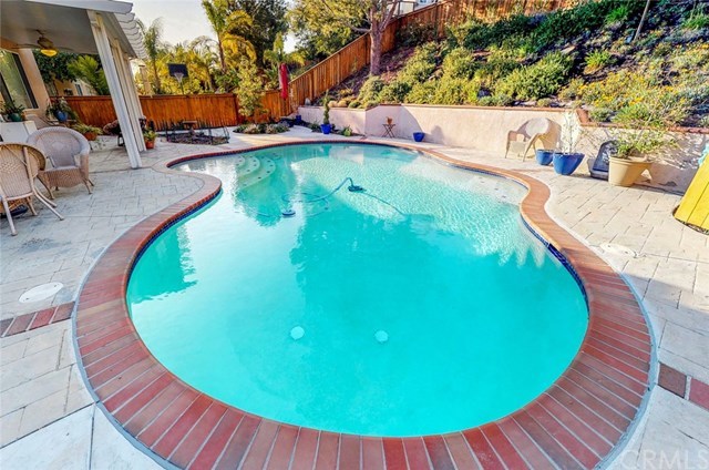 33140 Fox Road Temecula, CA 92592 - Photo 3 of 30