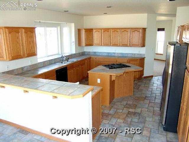 4575 Walker Road Colorado Springs, CO 80908 - Photo 4 of 15