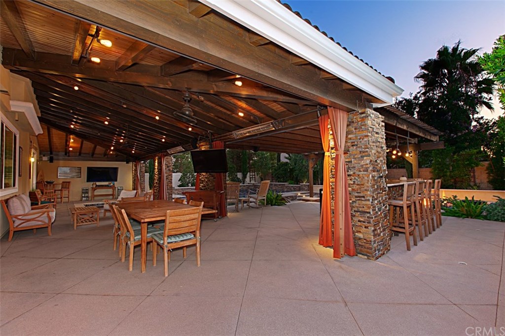 41275 St Croix Temecula, CA 92591 - Photo 3 of 44