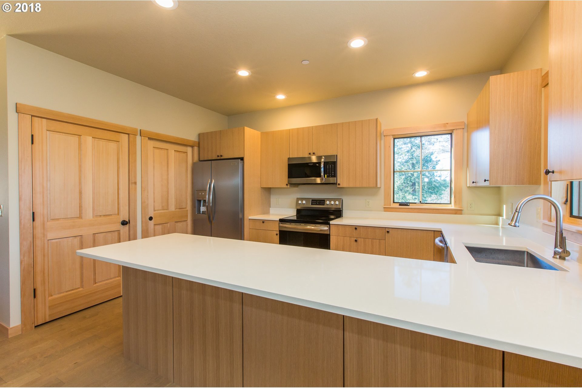 945 Fifth Avenue Mosier, OR 97040 - Photo 26 of 32 Gallery Image 26
