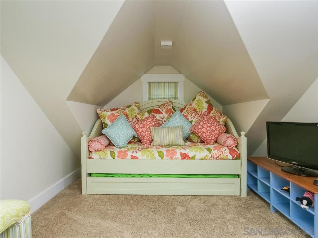 401 E Avenue Coronado, CA 92118 - Photo 24 of 25