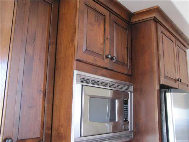 17315 Lyons Creek Road Jamul, CA 91935 - Photo 8 of 25 Knotty Alder Cabinets