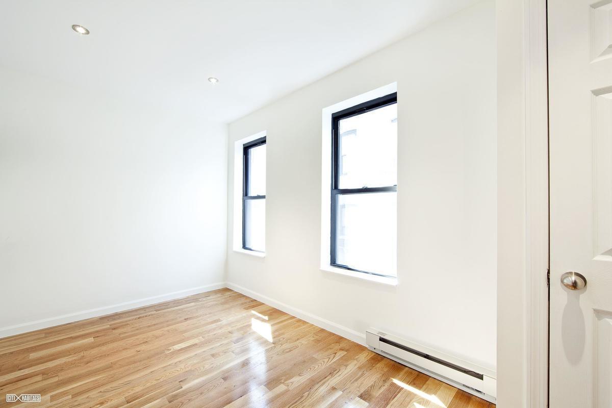 109 West 105th Street, Unit 1C Manhattan, NY 10025 - Photo 4 of 5