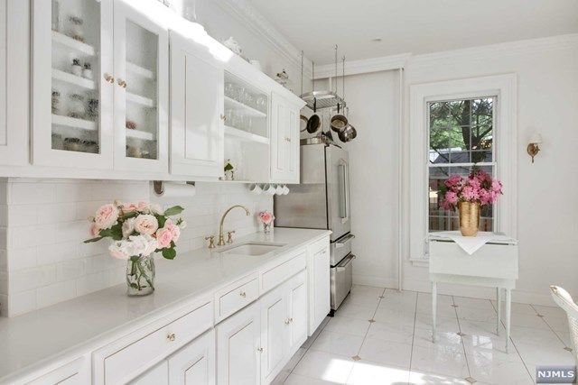 1617 River Road Teaneck, NJ 07666 - Photo 8 of 21