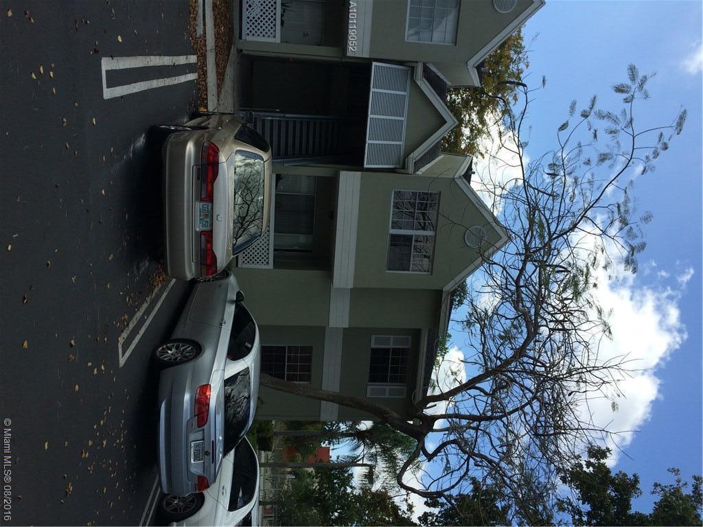 17320 Northwest 67th Place, Unit F7 Hialeah, FL 33015 - Photo 12 of 15