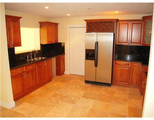 8020 Southwest 13th Terrace Miami, FL 33144 - Photo 4 of 14