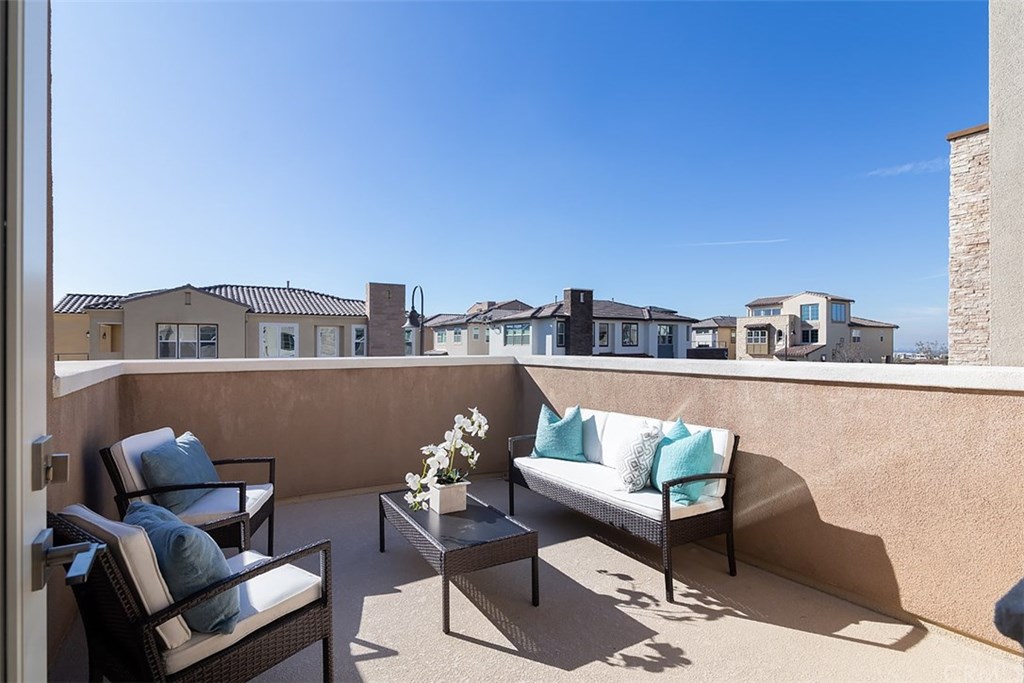67 Swift Irvine, CA 92618 - Photo 19 of 44 Private second floor Deck with city light view - Enjoy the sunshine as you meditate, sunbath, or workout