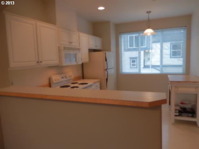 13980 Southwest Scholls Ferry Road, Unit 102 Beaverton, OR 97007 - Photo 4 of 13 Gallery Image 4