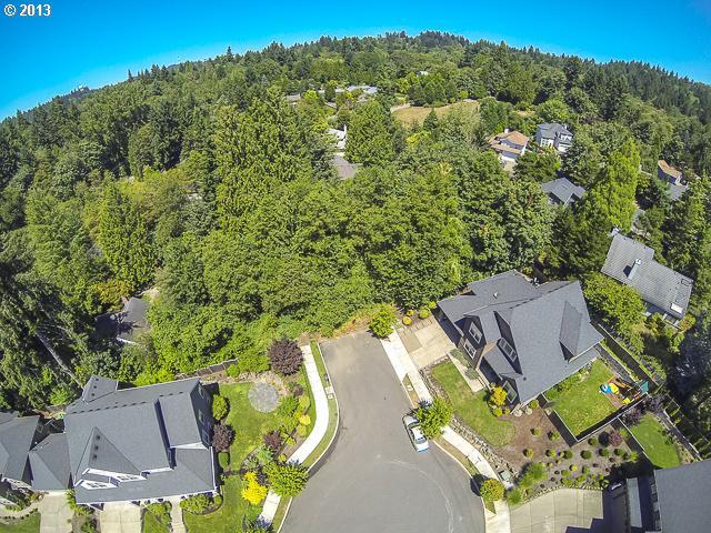10654 Southwest Boones Ferry Road Portland, OR 97219 - Photo 3 of 12 Gallery Image 3