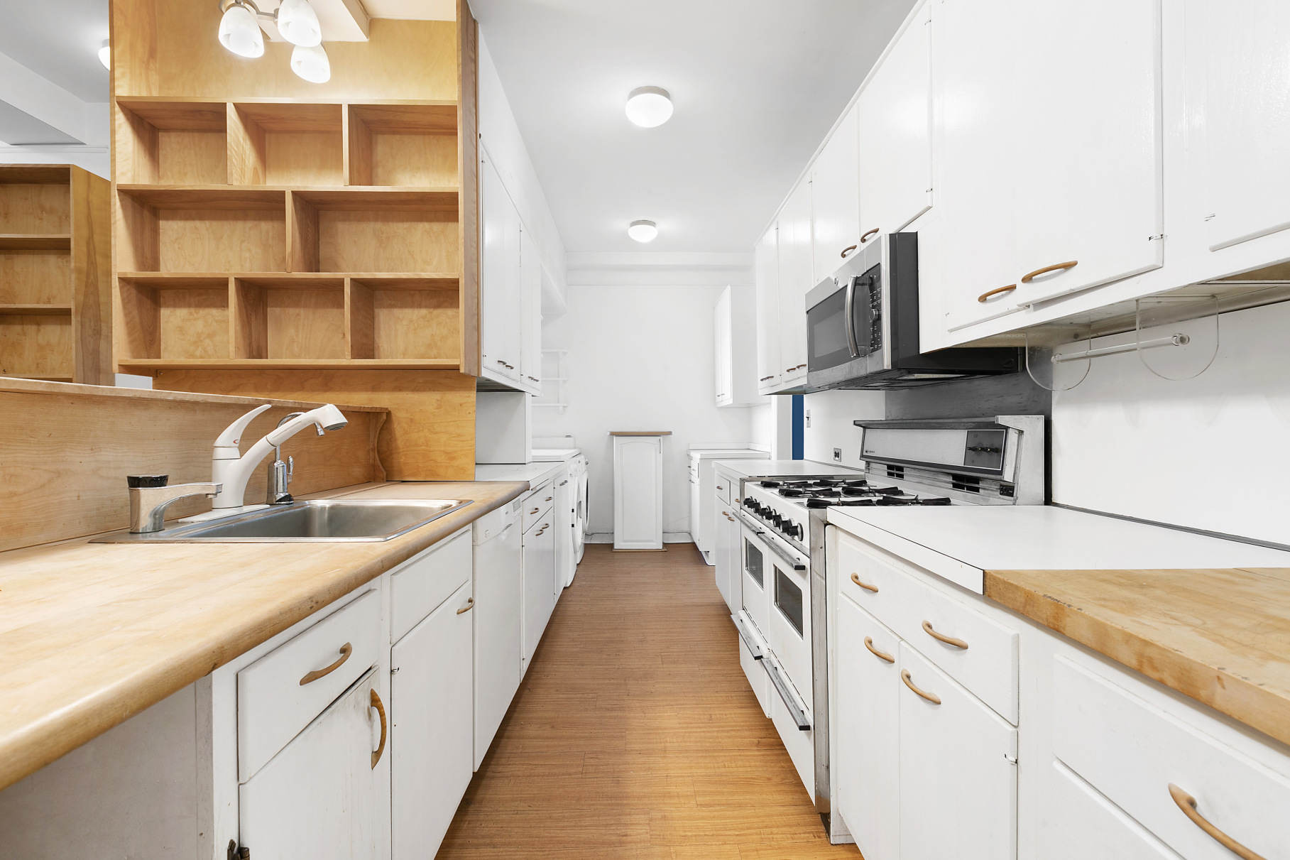 125 East 72nd Street, Unit 7D Manhattan, NY 10021 - Photo 6 of 21