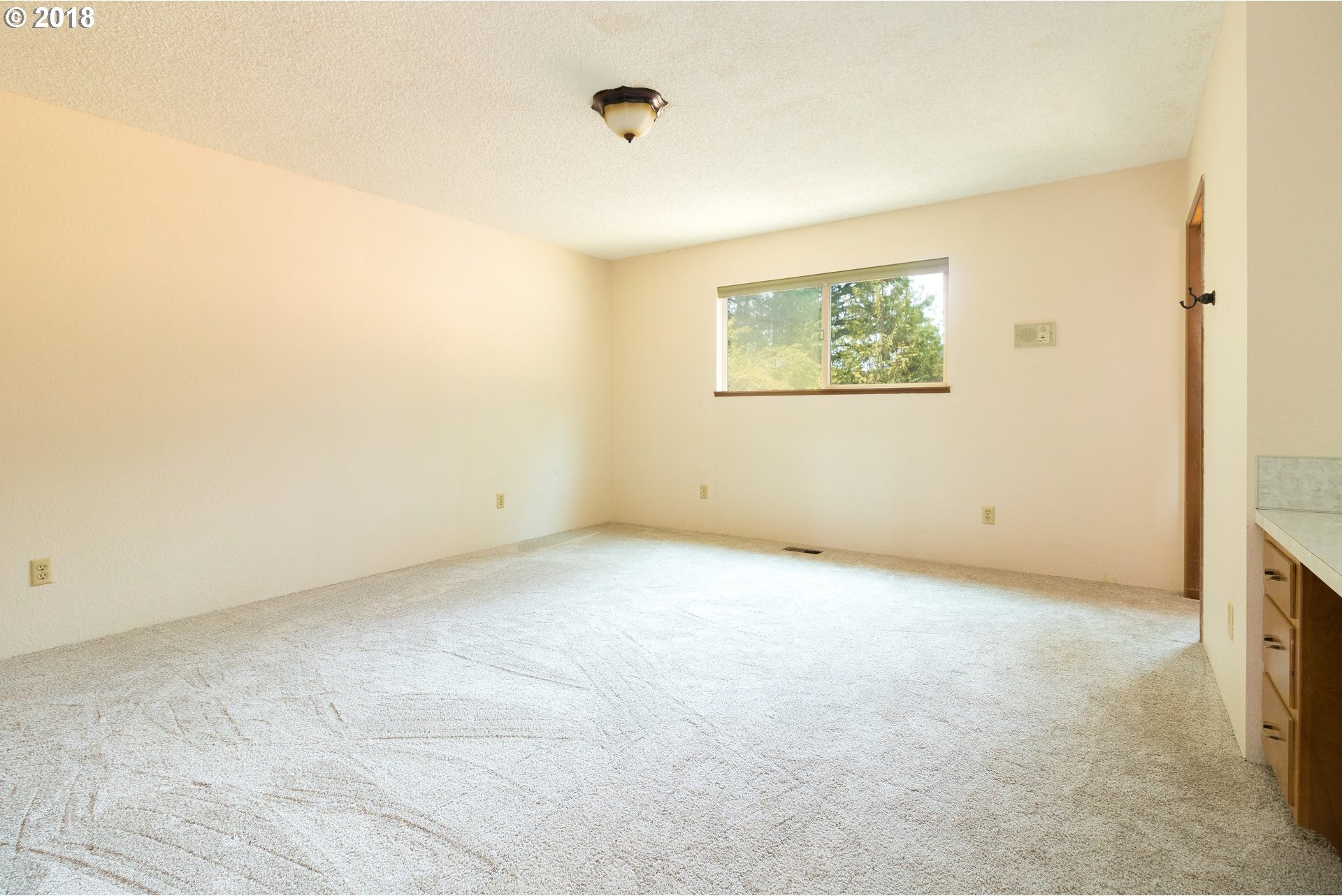 250 Halfmile Road Roseburg, OR 97471 - Photo 18 of 29 Gallery Image 18