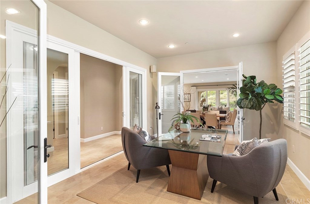 66 Peacevine Irvine, CA 92618 - Photo 5 of 8