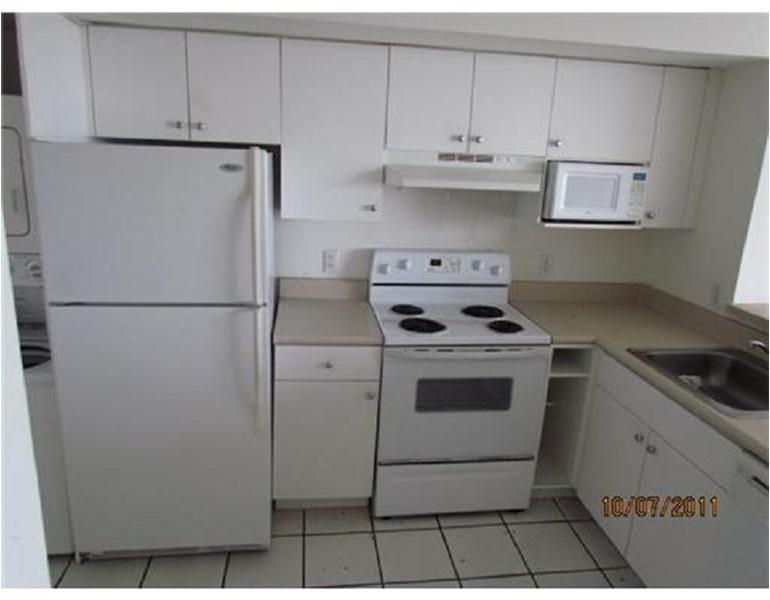 Flagami Miami, FL 33126 - Photo 2 of 14