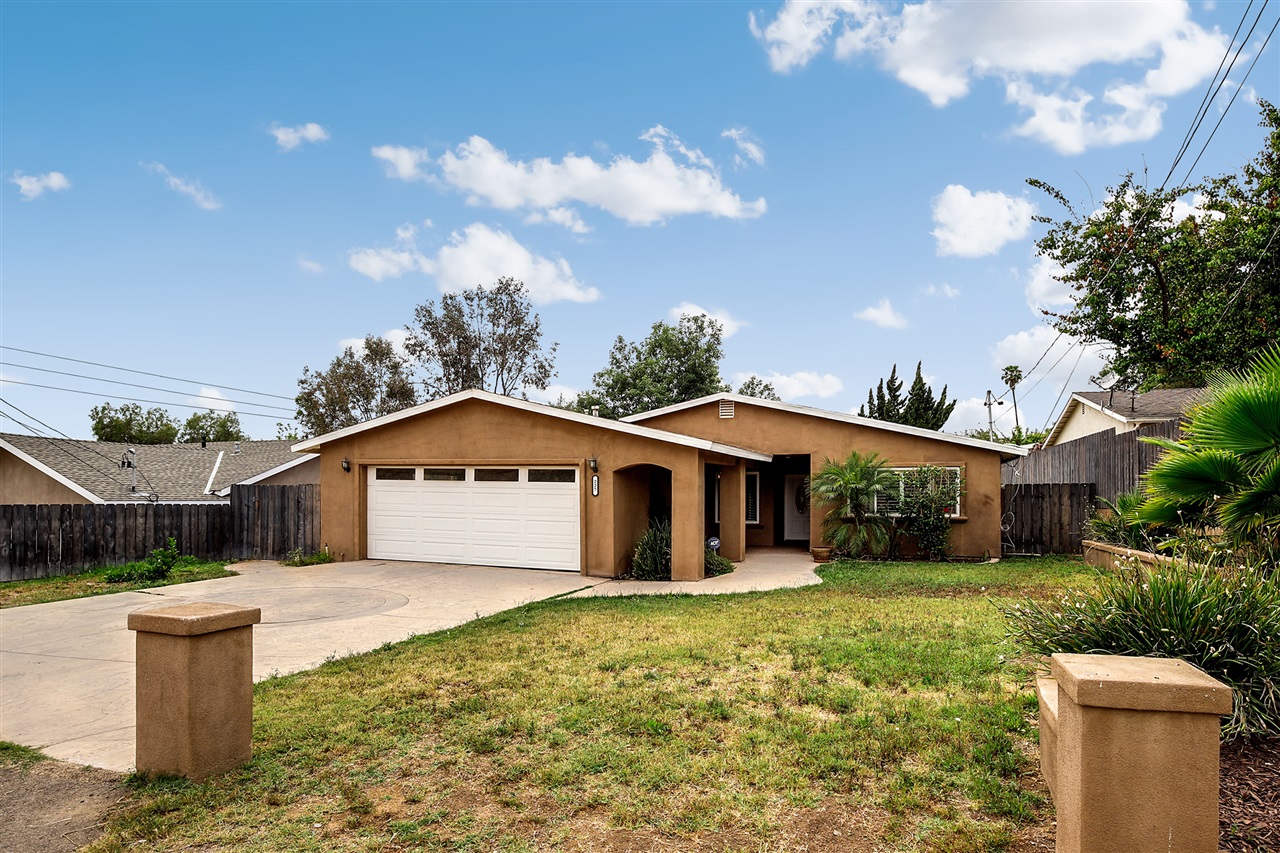 227 Morro Road Fallbrook, CA 92028 - Photo 1 of 25
