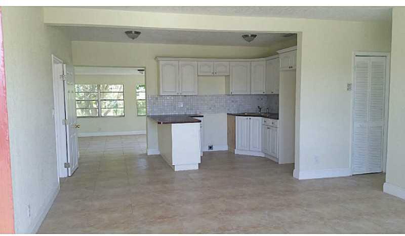 245 Northwest 117th Street Miami, FL 33168 - Photo 4 of 17