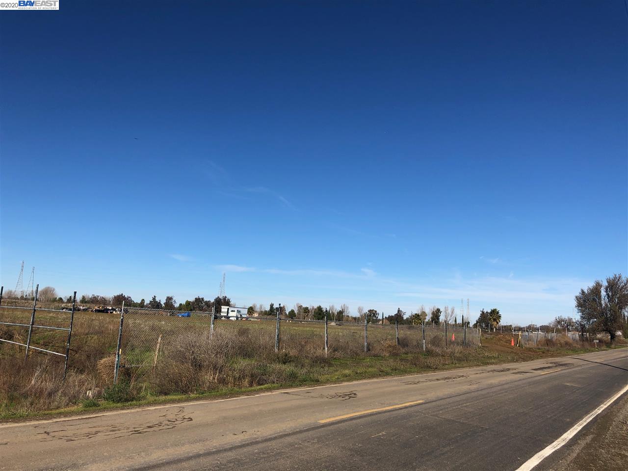 18373 MacArthur Drive Tracy, CA 95376 - Photo 3 of 8