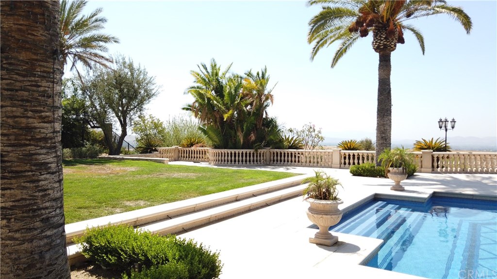 7455 Misty View Place Riverside, CA 92506 - Photo 38 of 55