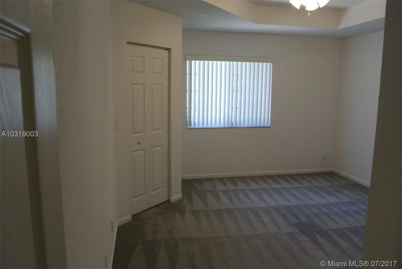 Weston, Weston, FL 33332 Compass