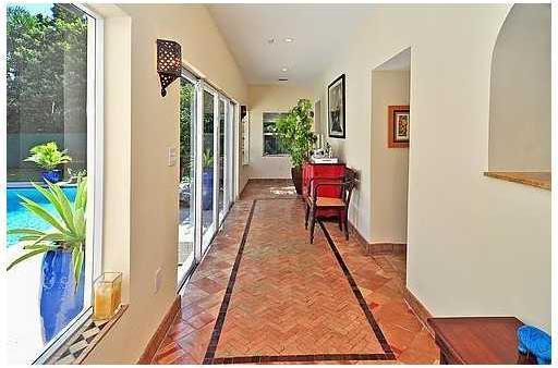 3013 Kirk Street Miami, FL 33133 - Photo 5 of 16