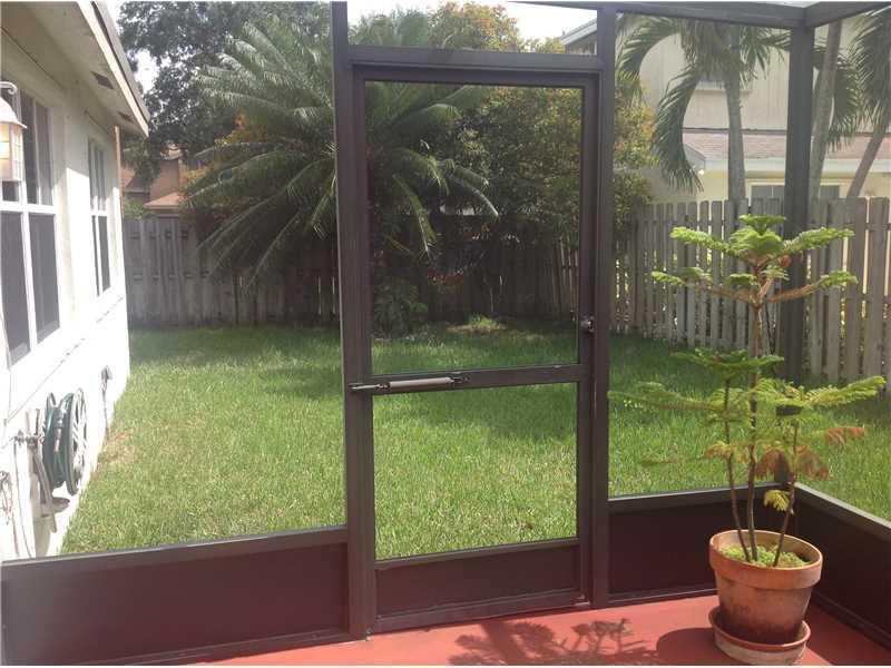 Buttonwood Hammocks Coconut Creek, FL 33063 - Photo 32 of 35