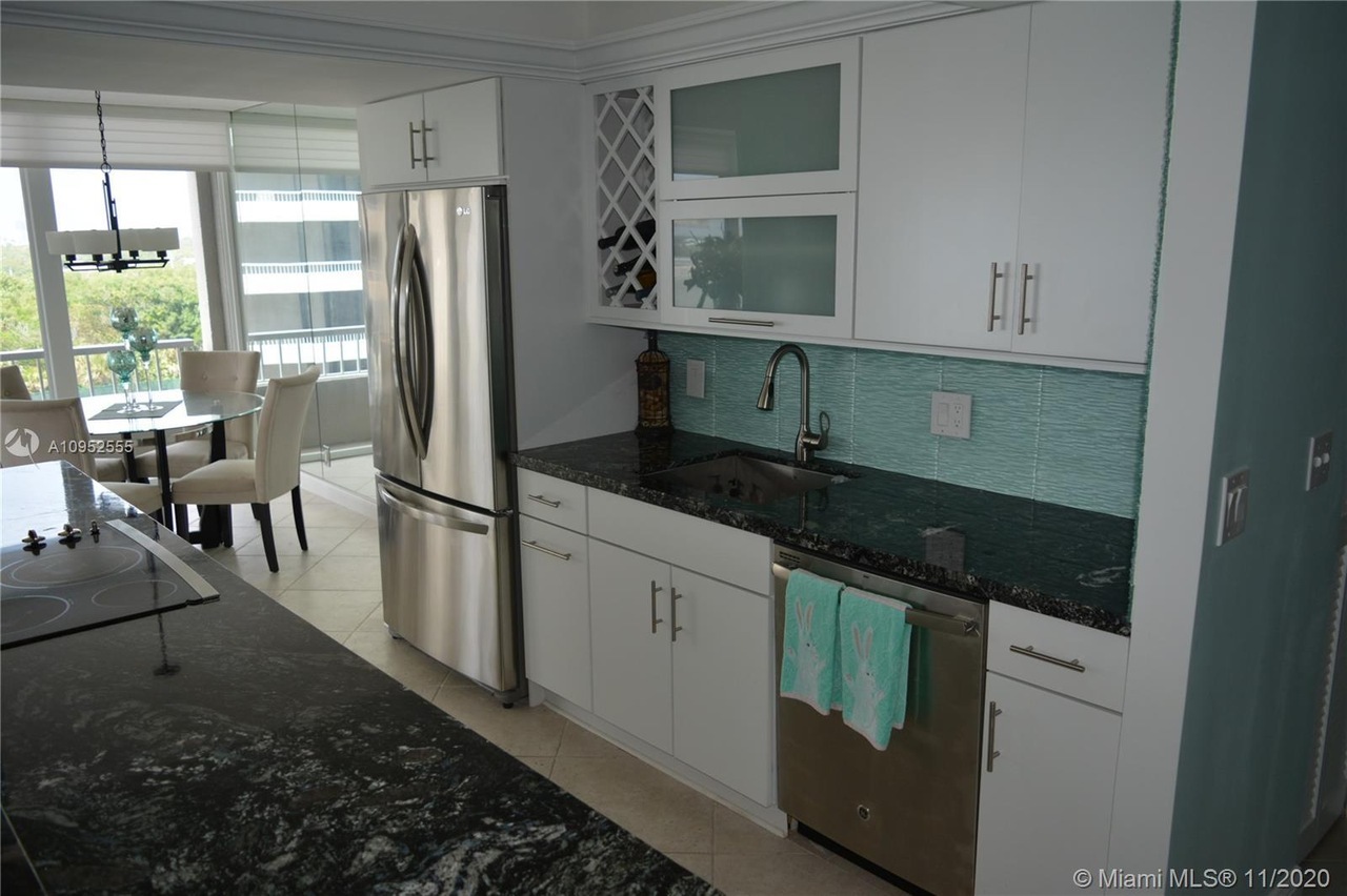5540 North Ocean Drive, Unit 5D Riviera Beach, FL 33404 - Photo 7 of 23