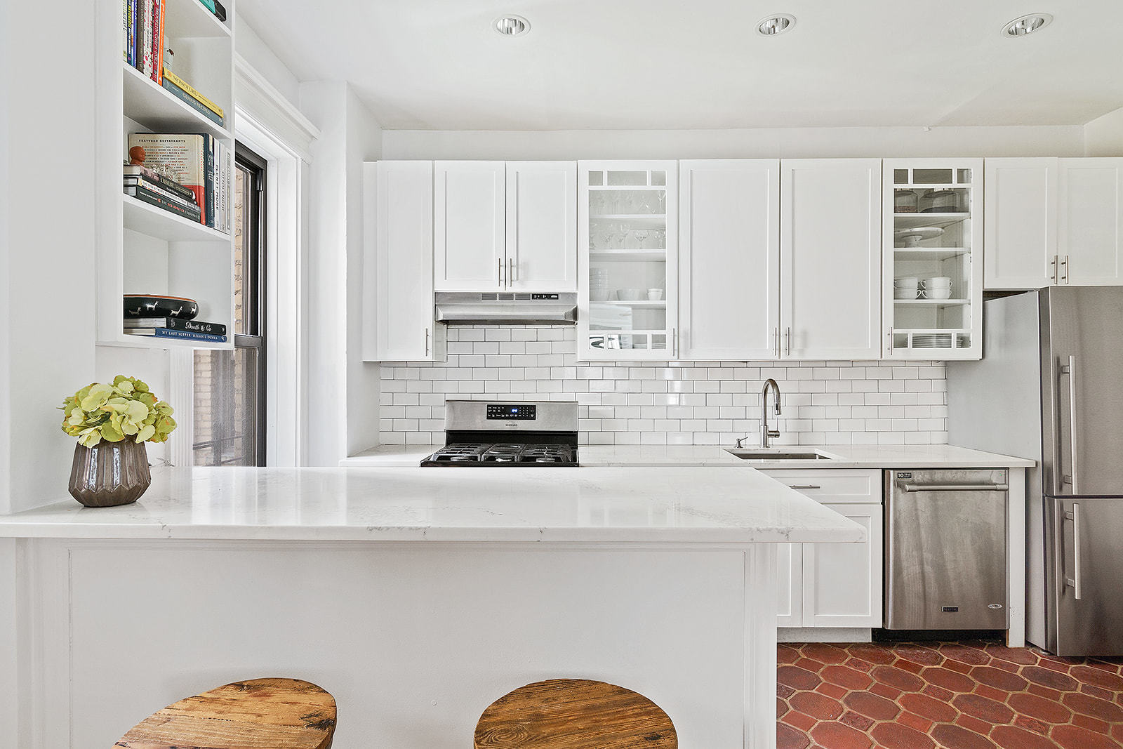 418 St. Johns Place, Unit 2D Brooklyn, NY 11238 - Photo 4 of 11