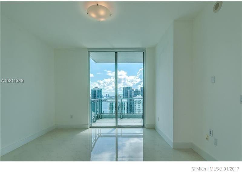 92 Southwest 3rd Street, Unit 5111 Miami, FL 33130 - Photo 16 of 19
