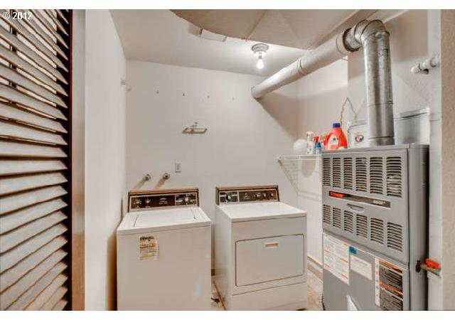 10005 Southwest Quail Post Road Portland, OR 97219 - Photo 12 of 16 Gallery Image 12