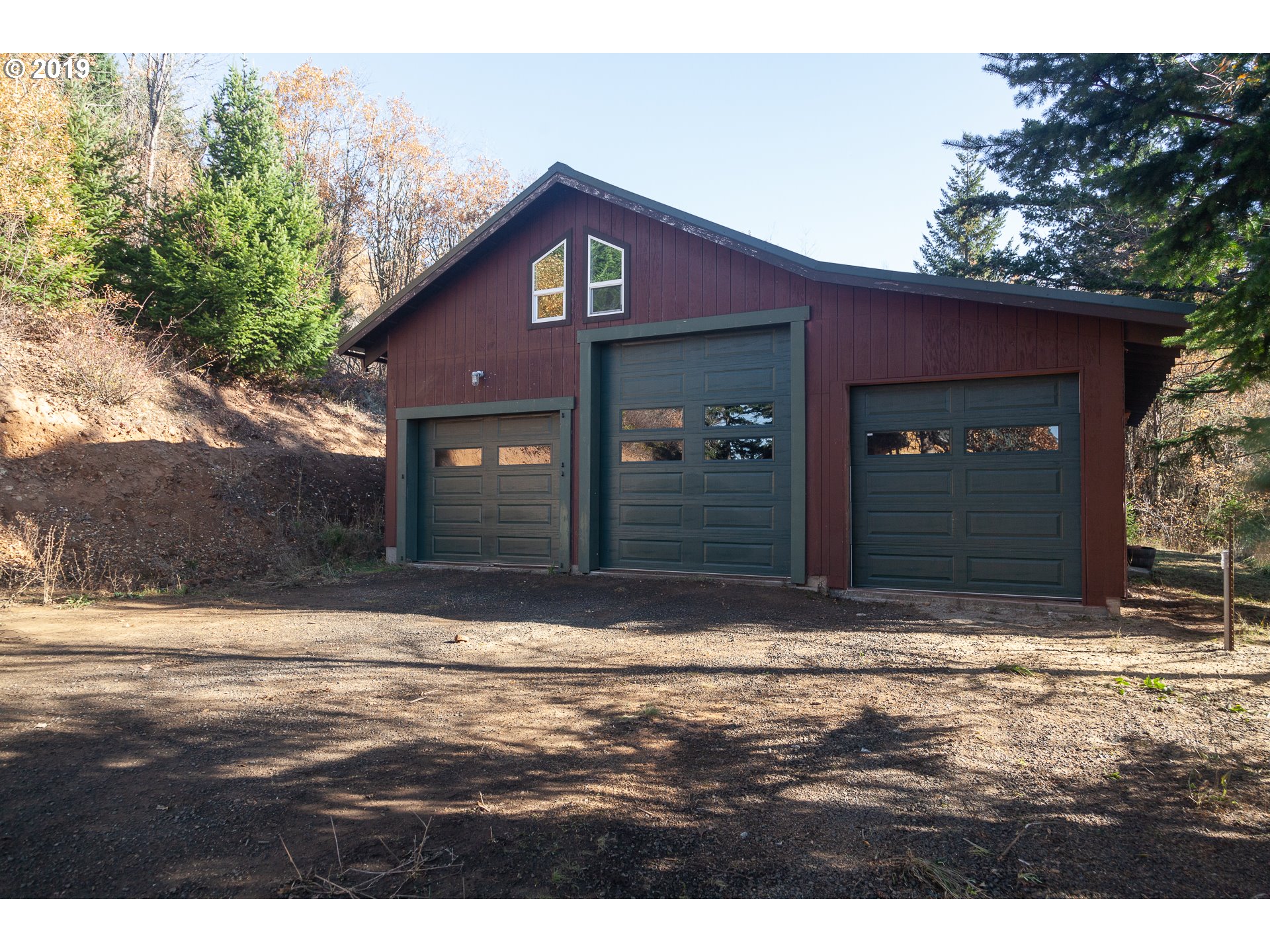 35 Bates Road White Salmon, WA 98672 - Photo 3 of 32 Gallery Image 3