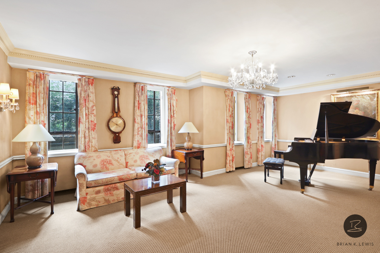 340 West 57th Street, Unit 14D Manhattan, NY 10019 - Photo 13 of 16