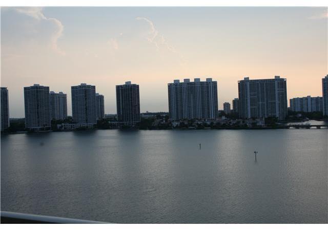 18100 North Bay Road, Unit 1105 Sunny Isles Beach, FL 33160 - Photo 16 of 18