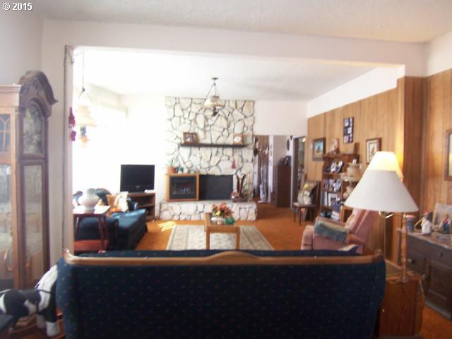 307 Main Street Dufur, OR 97021 - Photo 5 of 14 Gallery Image 5