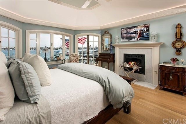 $6,430,000 | 808 South Bay Front, Newport Beach, CA 92662