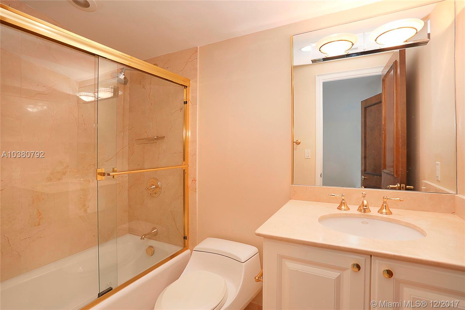 14 Turtle Walk Key Biscayne, FL 33149 - Photo 23 of 27