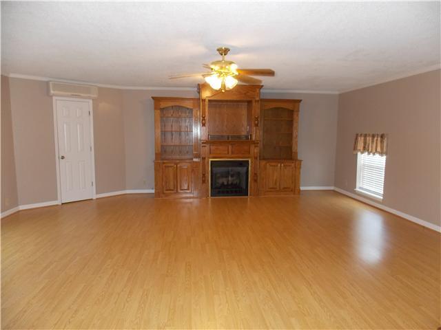 2500 Zion Road Columbia, TN 38401 - Photo 8 of 27 Den