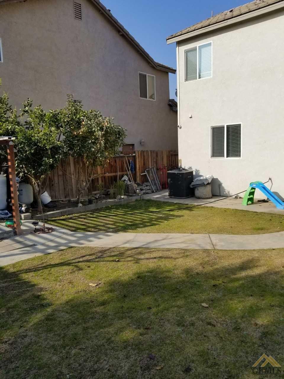 5401 Ridgecrest Court Bakersfield, CA 93313 - Photo 12 of 13 Gallery Image 12