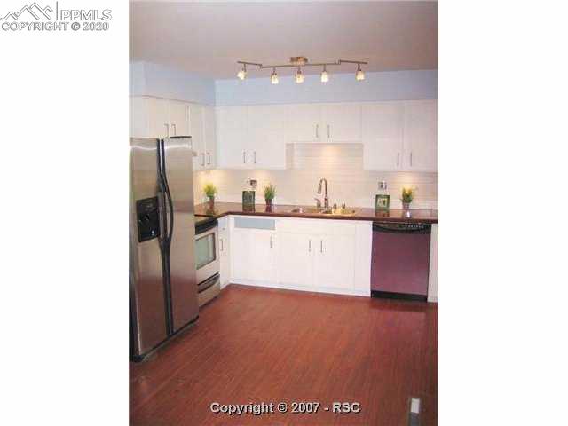 322 Chelton Road Colorado Springs, CO 80910 - Photo 3 of 5 Kitchen