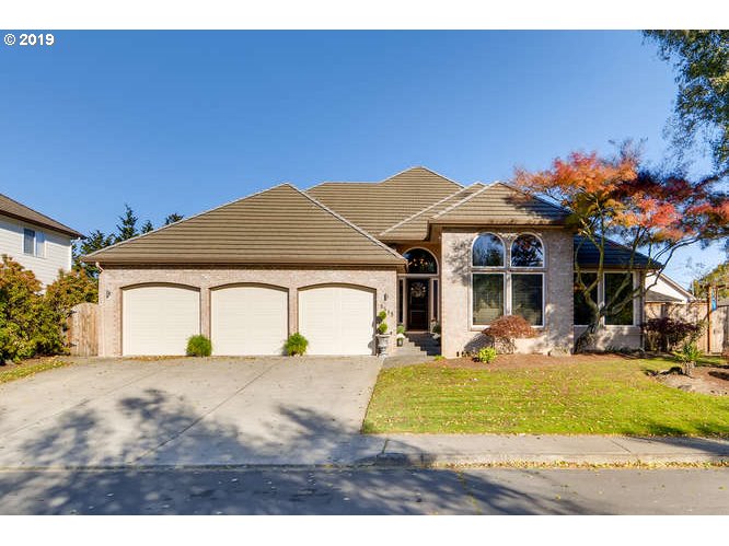8519 Northwest 19th Avenue Vancouver, WA 98665 - Photo 1 of 32