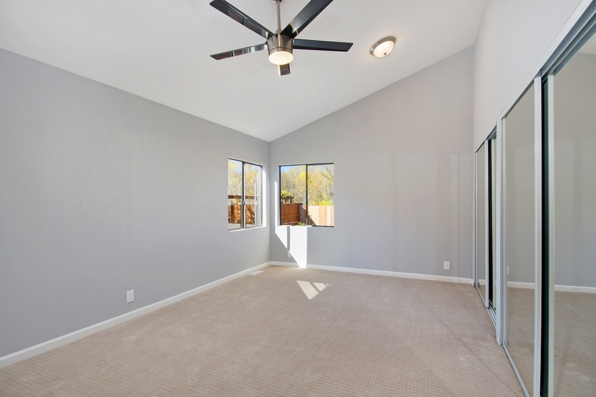 4870 Dulin Road Fallbrook, CA 92028 - Photo 11 of 25