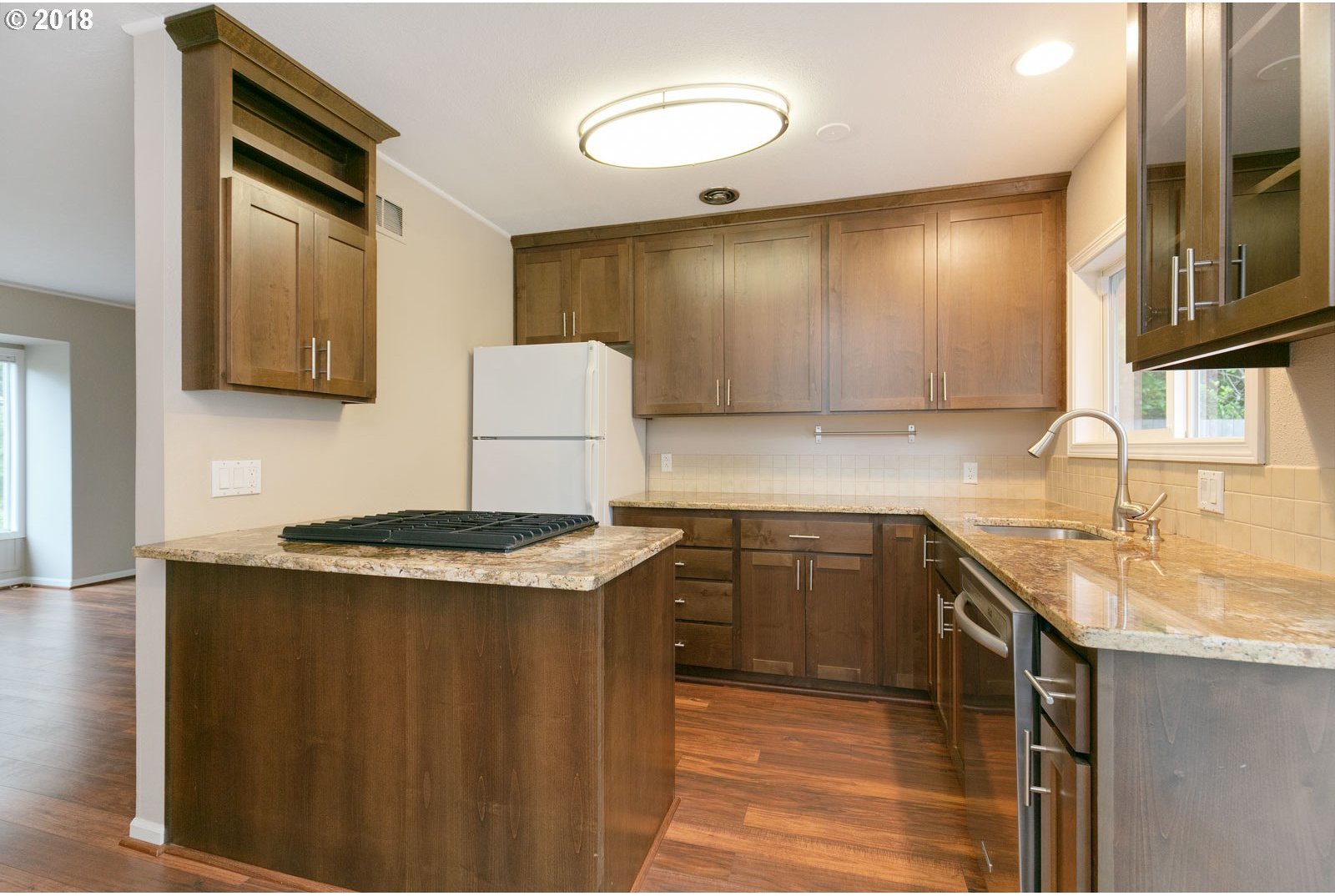 5705 Southwest Nebraska Street Portland, OR 97221 - Photo 11 of 27 Gallery Image 11
