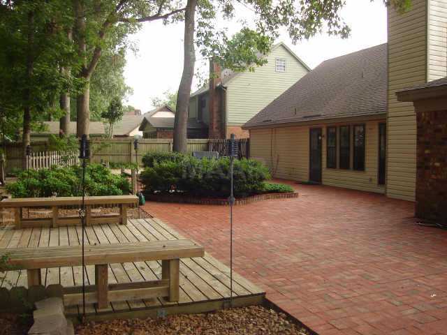 1972 Newfields Road Germantown, TN 38139 - Photo 5 of 10 PATIO AND DECK