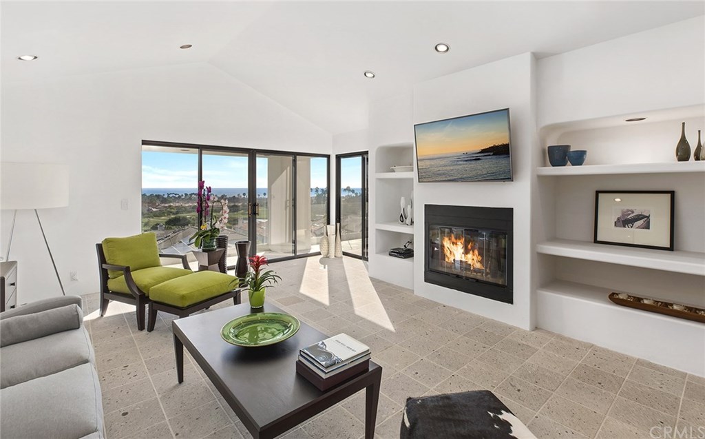 27 Gavina Dana Point, CA 92629 - Photo 8 of 55