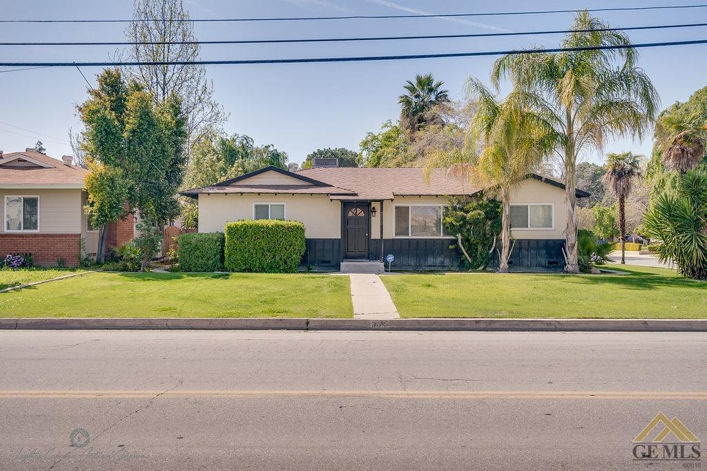 305 Real Road Bakersfield, CA 93309 - Photo 1 of 20 Gallery Image 1