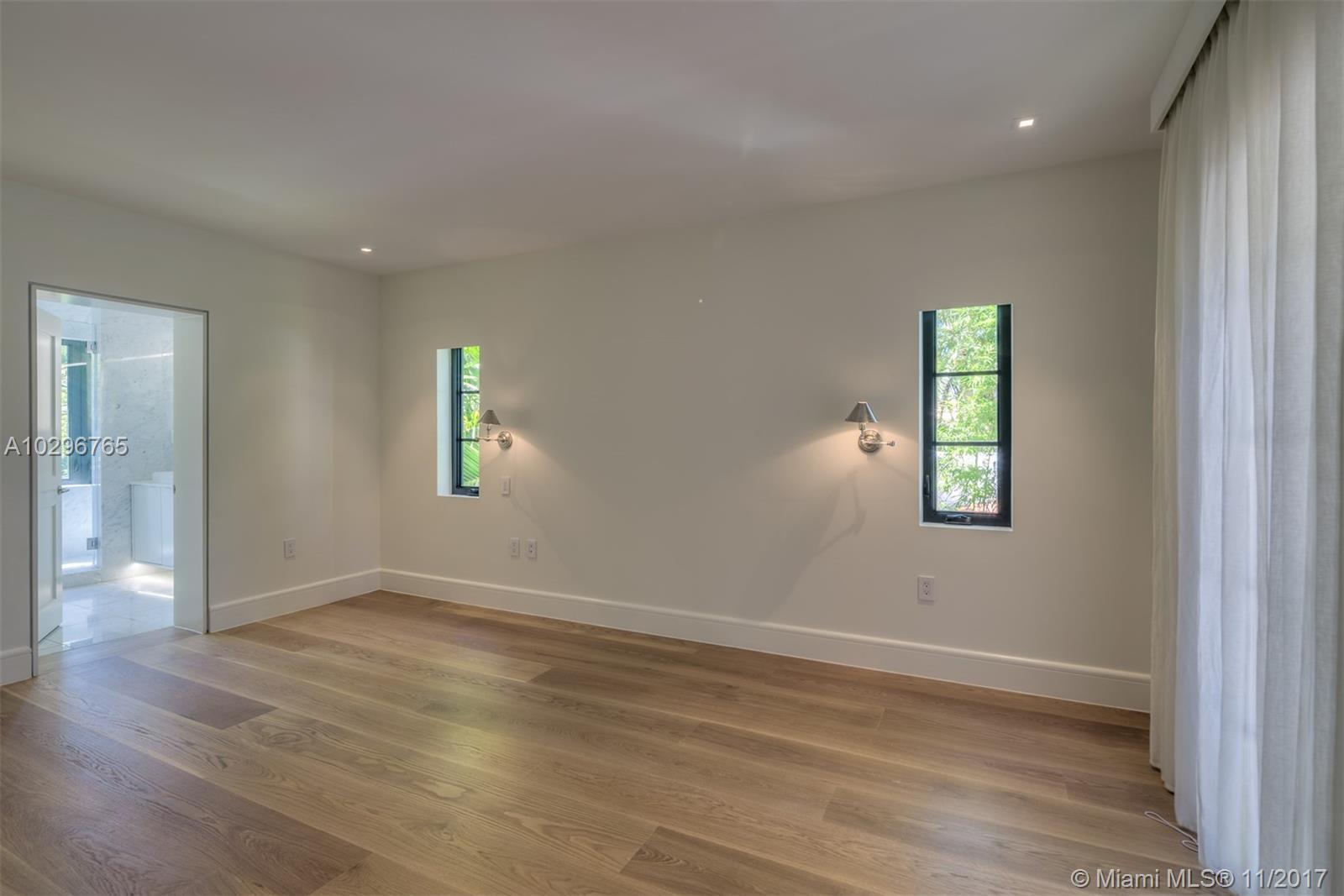 2041 North Bay Road Miami Beach, FL 33140 - Photo 19 of 33 Gallery Image 19